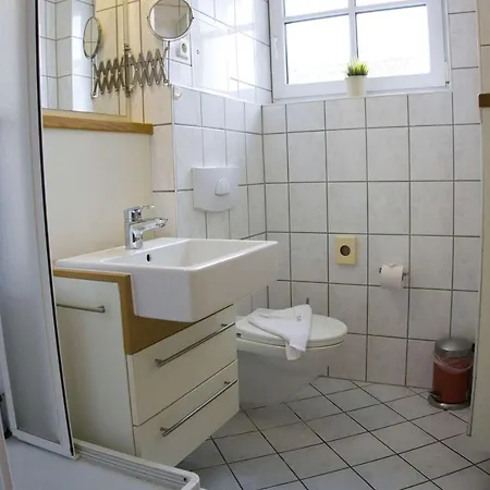Haus Blick Zur See Ferienwohnung 08 - Mit Sauna- Und Schwimmbadnutzung Im Ahoi Sellin Goehren (Ruegen)